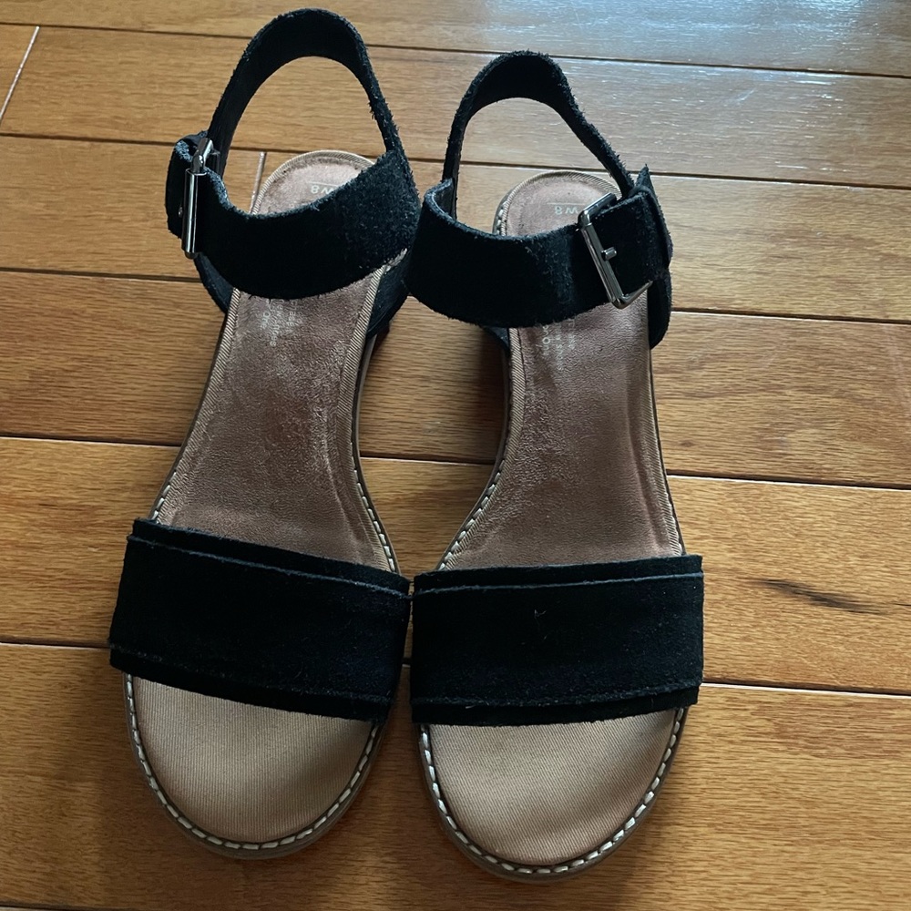 Toms black sandals size 8